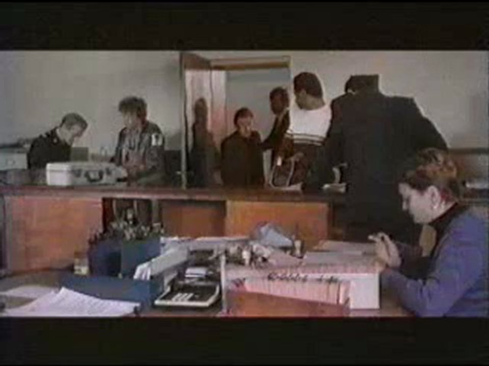 la Gaffeur:Claude GENSAC, Denise GREY, Jean LEFEBVRE, Jean ROUCAS , Jean-Claude Poirot de Serge Penard