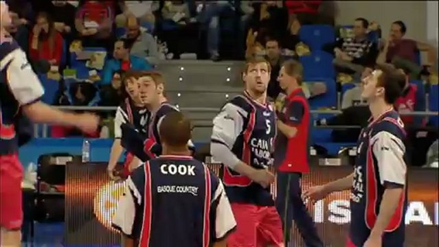 Caja Laboral 79-90 FC Barcelona Regal, gruppo F