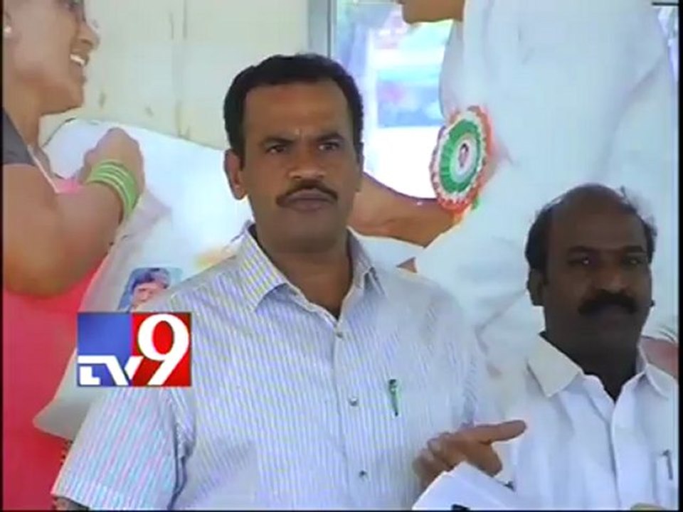 Komati Reddy discusses T-issue with KCR