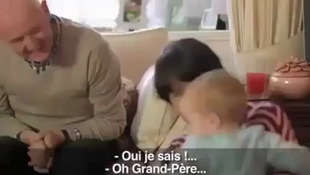 Buzz -bébé danse le Gangnam Style de psy