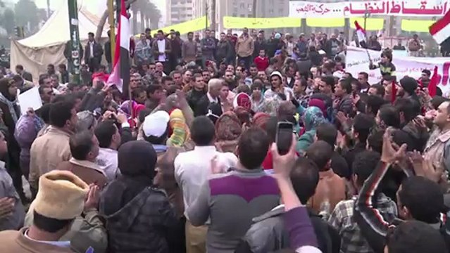 Demonstrators in Egypt prepare for revolution march