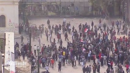 Jets de pierres et gaz lacrymogène au Caire