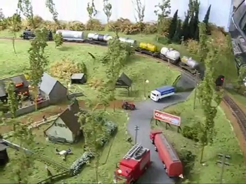 Tran miniature : Réseau de Gérard : Vidéo 74 : 141 TB Est avec wagons citernes