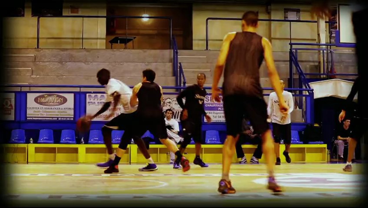 Jerome Alonzo rencontre Vincent Halby vice-président des Sharks d'Antibes