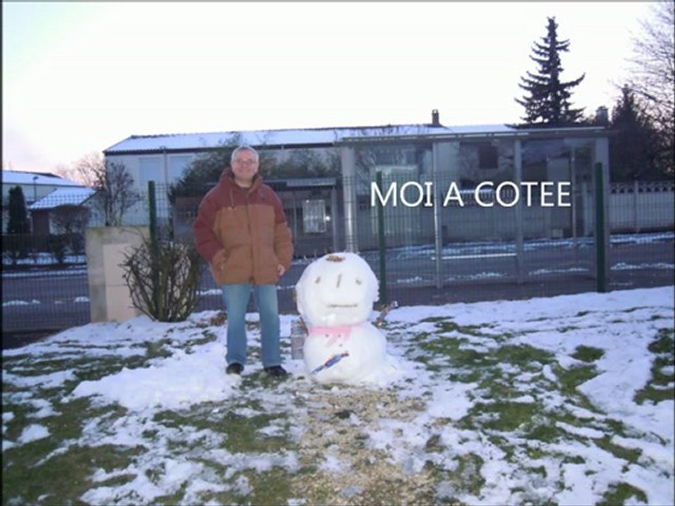 LA NEIGE TOMBE EN CHAMPAGNE QUE DU BONHEUR