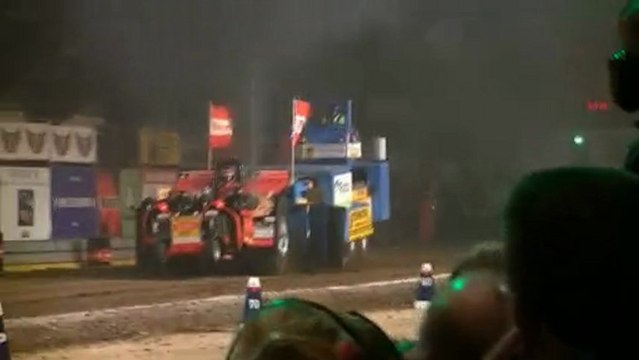 Pagani productions@indoor tractor pulling zwolle 2013 19-1-2013 part 3a