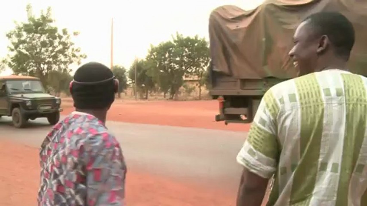 French, Malian troops seize northern Islamist towns