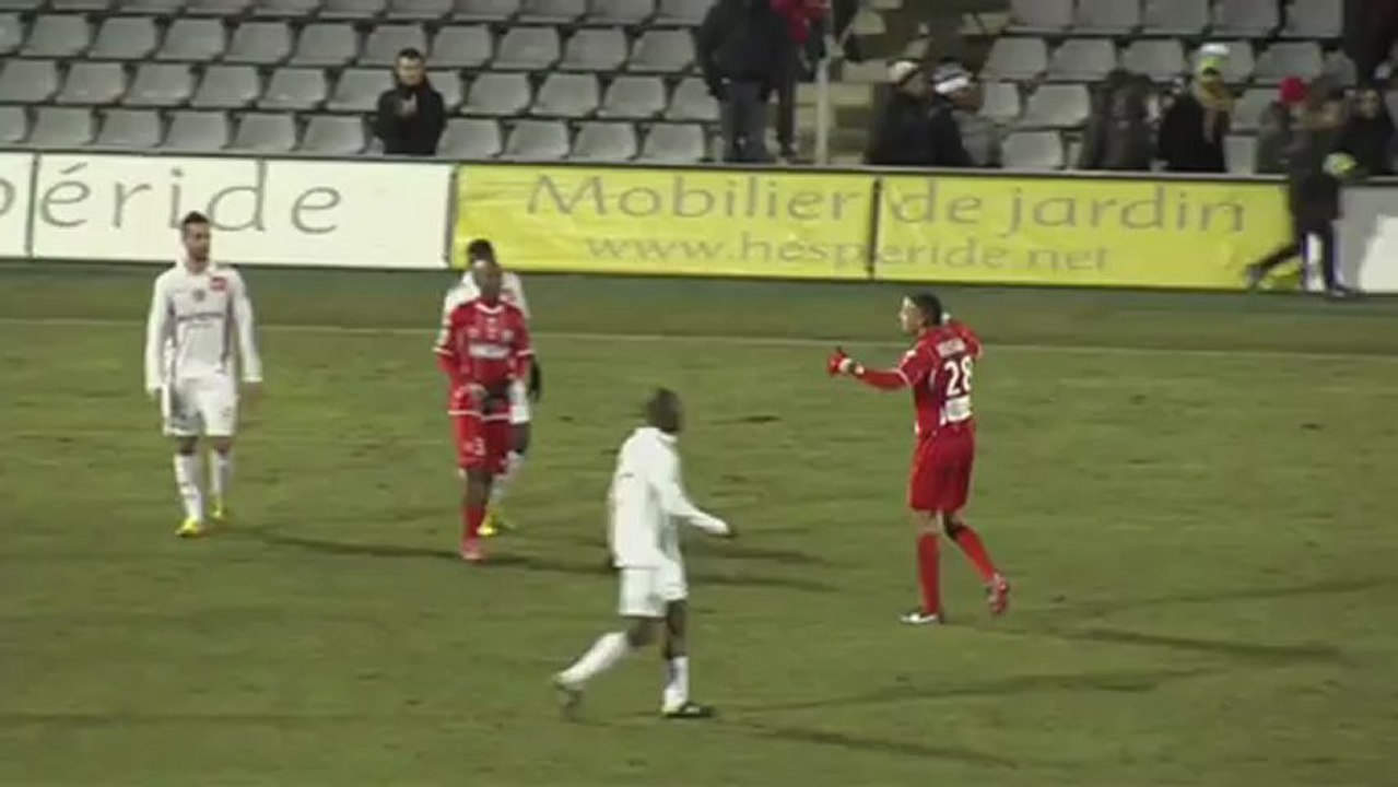 Nîmes Olympique (NIMES) - CS Sedan (CSSA) Le résumé du match (22ème journée)