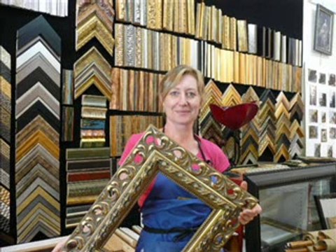 ART' TOP SALERNES Encadrements Restauration de tableaux Objets décos et galerie d'art Véronique ALBERGNE 9, avenue Victor Hugo 83690 SALERNES Fixe 04.94.39.82.55 art-top-salernes.com/ E-mail : artaups@gmail.com