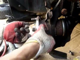 como quitar y instalar birlos o pernos - Manual De Reparacion Mecanica Taller Nissan