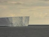 antarctique-iceberg-geant