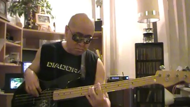 Fantasy Earth Wind & Fire bass cover Bob Roha