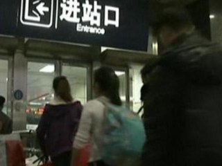 China’s rails overwhelmed with holiday travellers
