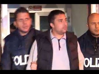 Download Video: Napoli - Arrestato latitante Antonio Duraccio del clan Amato-Pagano (25.01.13)