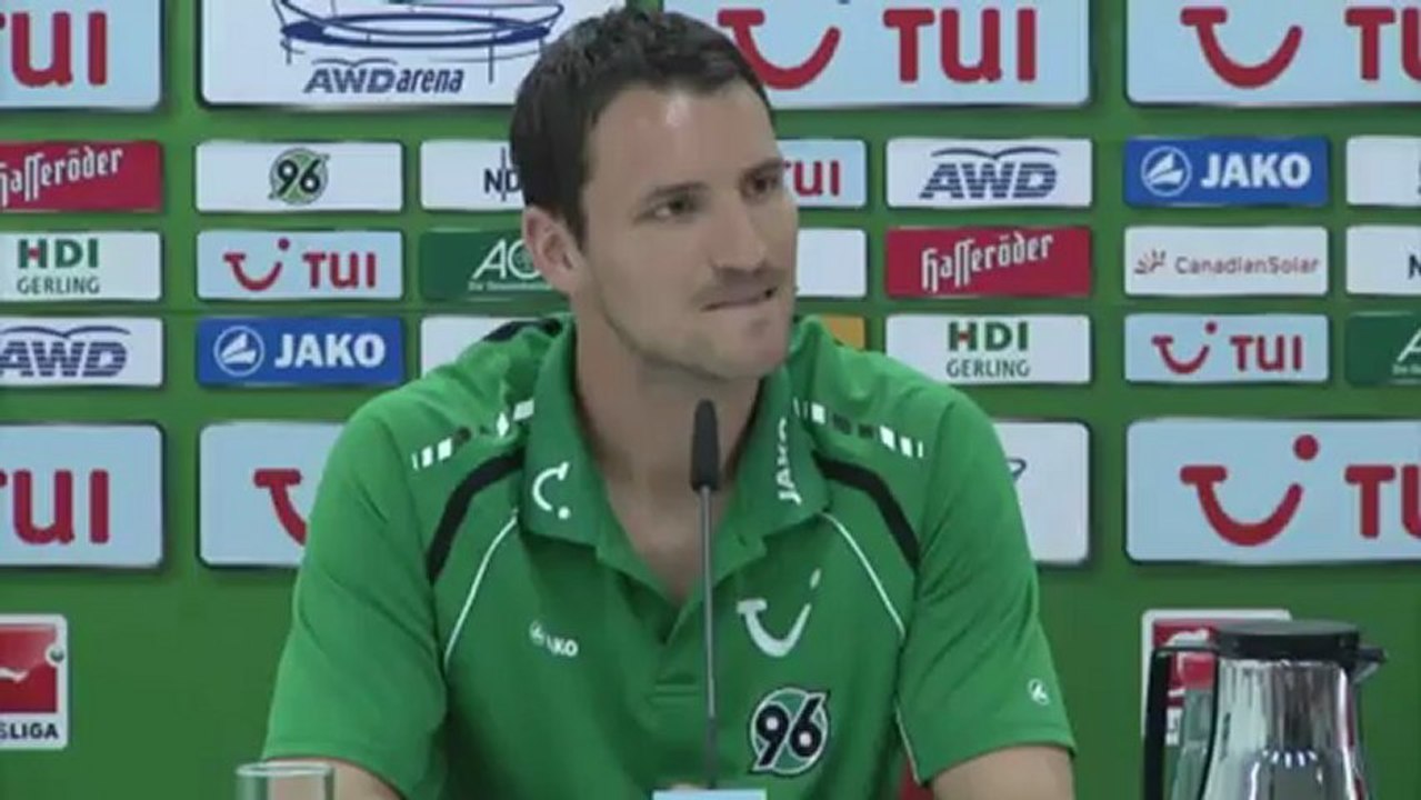 Mario Eggimann bricht sich den Knöchel