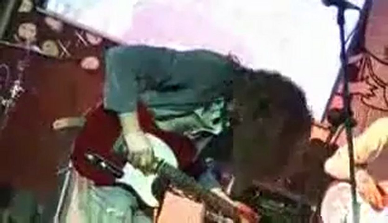 Zoe Lister and Claire Cooper | Tarquin Won't Jam (Hollyoaks Backstage Video)