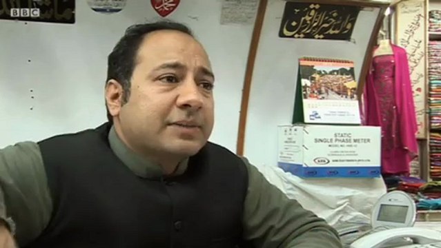 Pakistani Manhoos Molvis in Action against innocent Ahmadies - Allah ki laanat ho pakistani mullah par