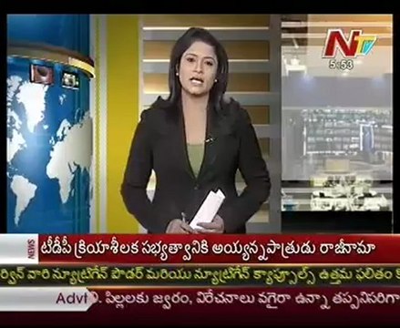 Sharmila meets Jagan in Chanchalguda Jail after Knee Surgery