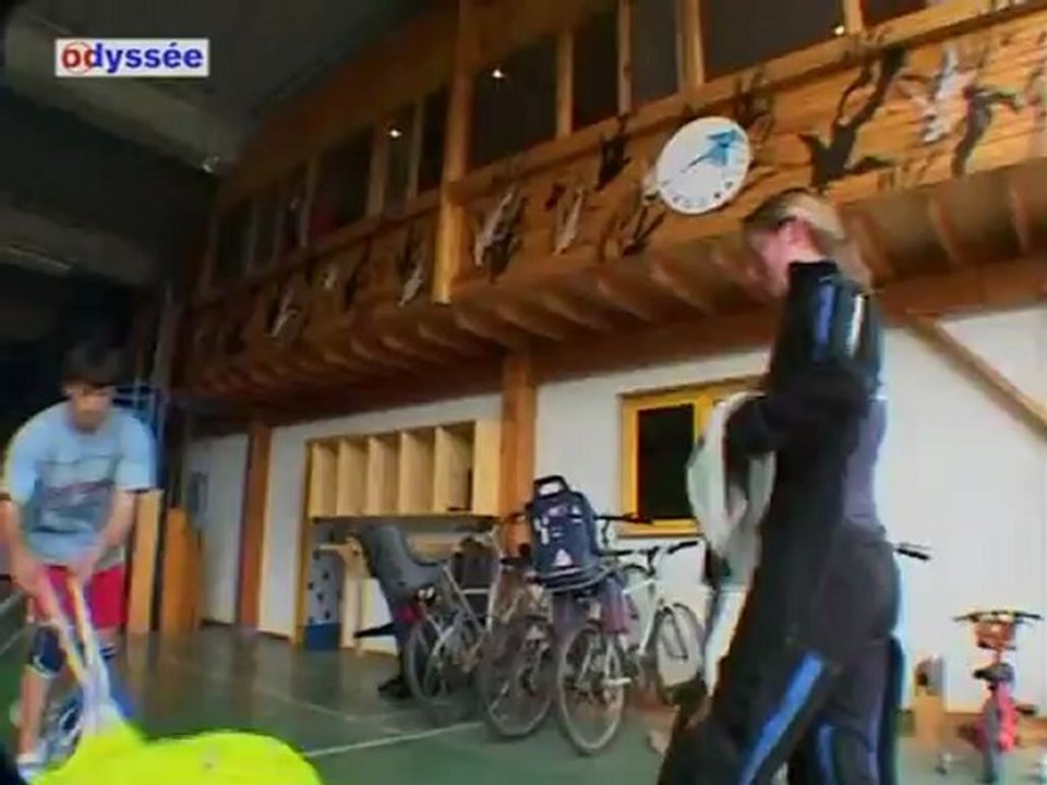 Documentaire Parachutisme Extrème - Quelques Secondes De Bonheur - Skydiving - base jump - parach