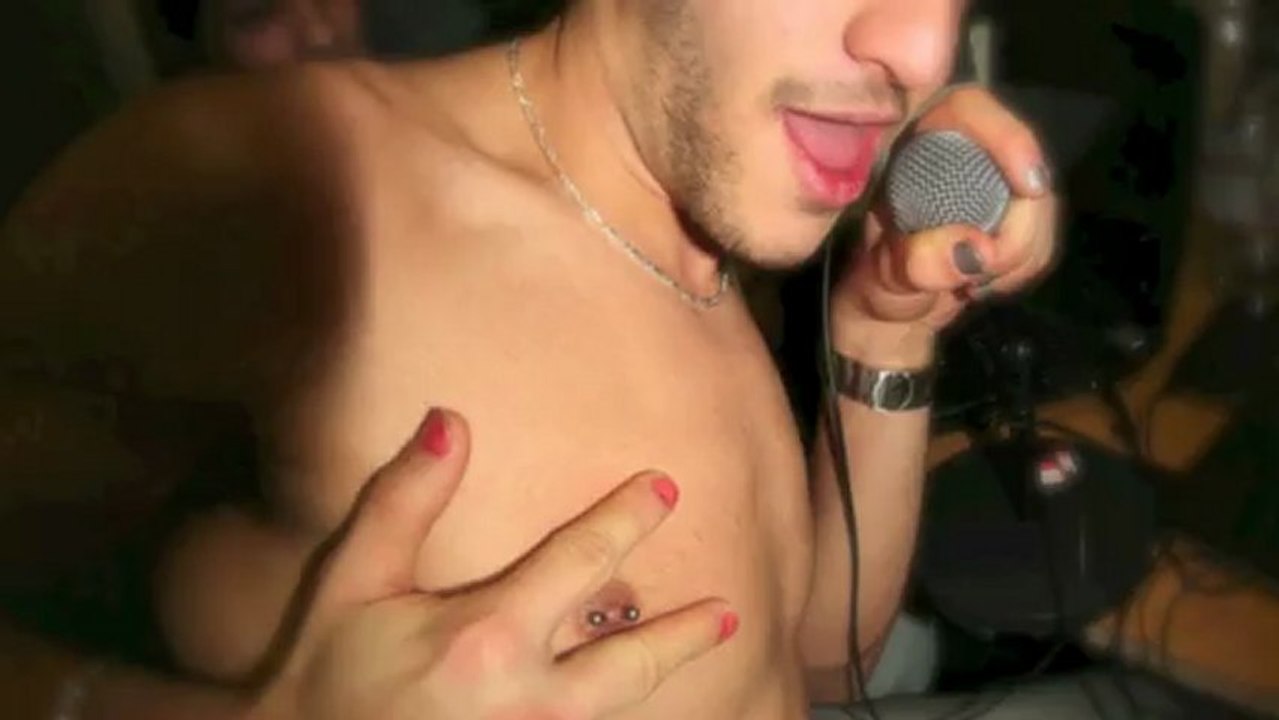 Défis de Radio Sans Interdit - Rany doit se percer le téton