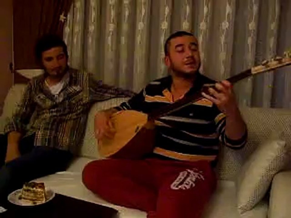 kırmızı motor gökhan