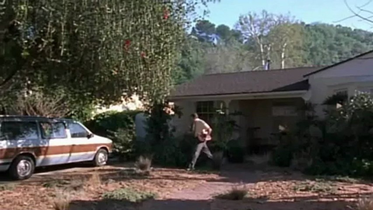 Walter White meets agent Doakes