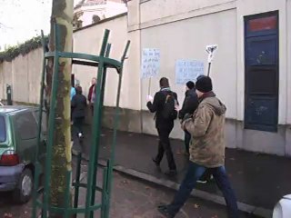 Manifestation en faveur du Mariage Gay : "Egalité... C'est le Moyen-Âge..."