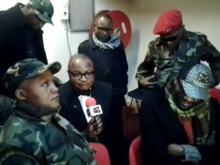 LES COMBATTANTS ET BABIN MASSOMBO PARLE DE L'AGRESSION DE PAPY KAKOL ET L'HOTEL DANSLEQUEL EST LOGE WERRASON