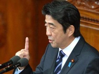 Abe outlines plan to revive Japanese economy
