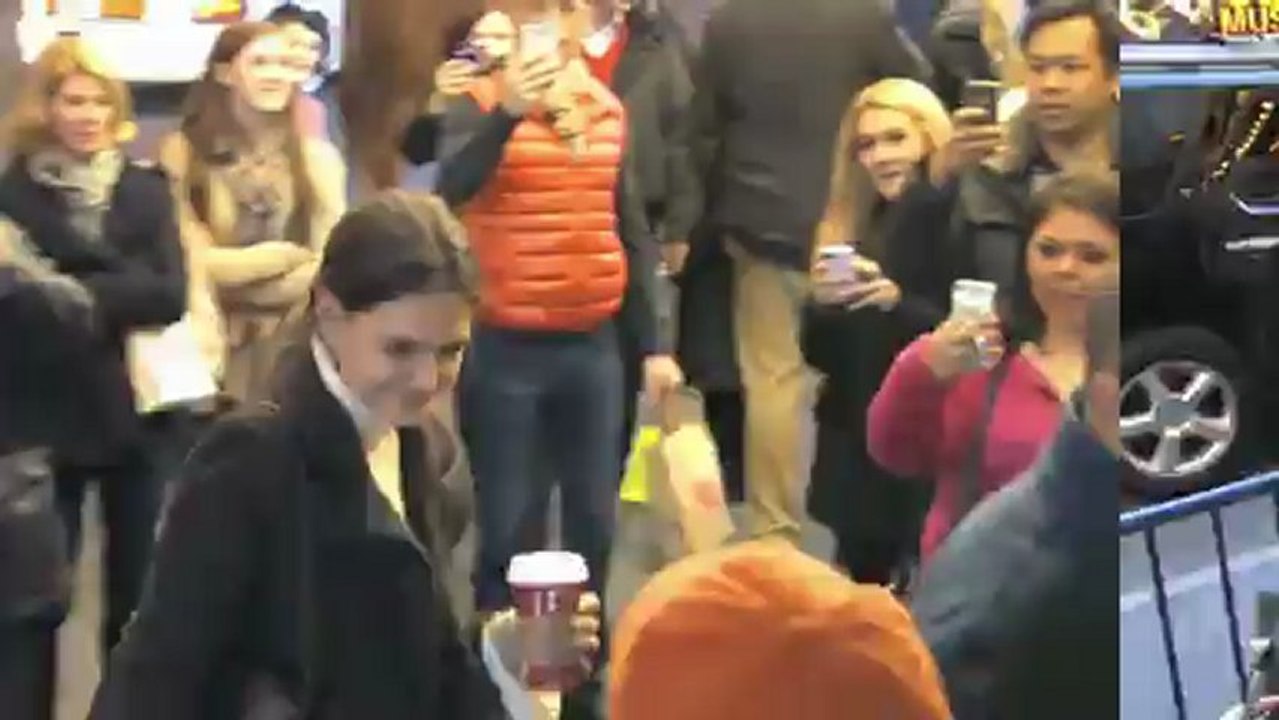 Katie Holmes nutzt Schneckenschleim