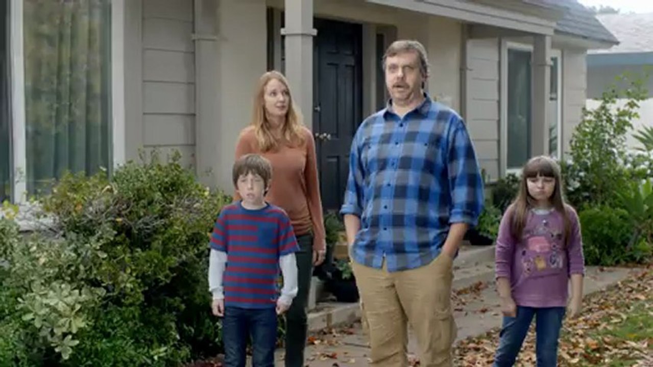 Toyota RAV4 2013 Big Game Commercial Starring Kaley Cuoco