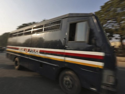 Five Accused Of Gang Rape Arrive In New Delhi Court