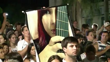 Homenagem às vítimas da tragédia em Santa Maria