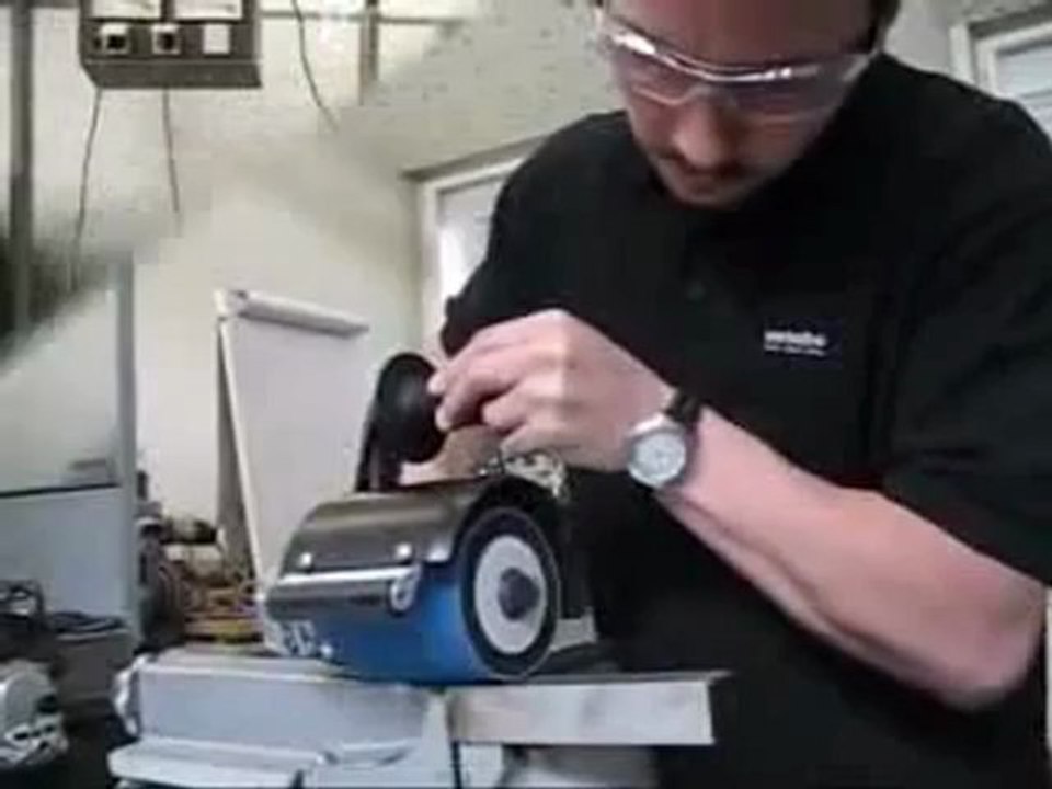 máy đánh bóng inox, máy đánh sọc inox metabo SE 12 115