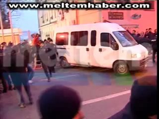 2 GENERAL DAHA İSTİFA ETTİ