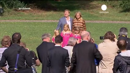 Beatrice dei Paesi Bassi abdica, "corona a nuova...