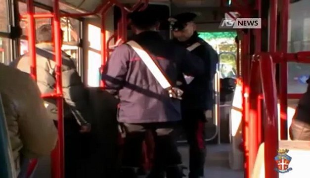VIOLENZA SESSUALE IN AUTOBUS