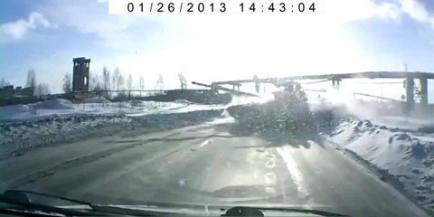 Russie, Un char traverse la route