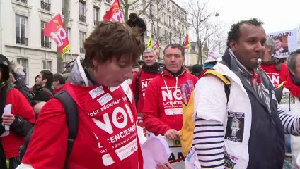 Des salariés unis contre les "licenciements boursiers"