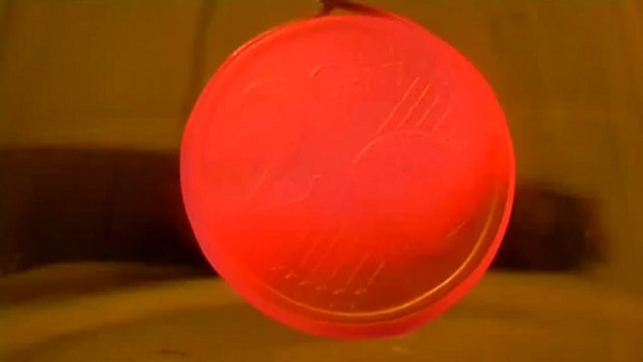 Katalytische Oxidation von Aceton an einer heißen, verkupferten Münze 2