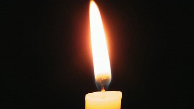 Горит огонь твоей свечи...