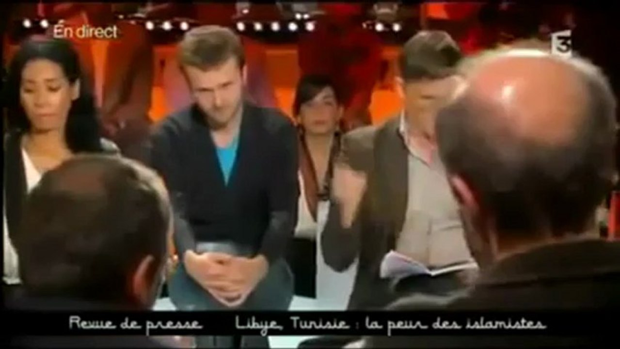 MICHEL COLLON  les grands médias mensonges de la propagande de guerre