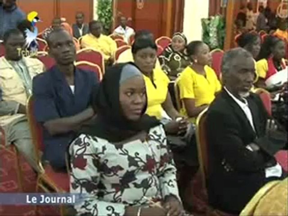 ECOUTER " HASSANA 44 "QUI CHERCHE A MEDIATISER LA MILICE BARBARE DE DEBY AU MALI - SUR TOL