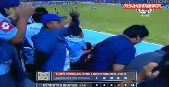 Definicion por Penales entre Iquique y Leon