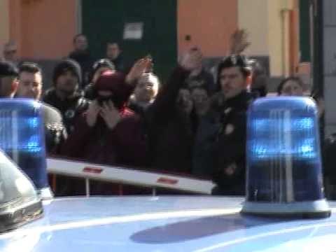 Torre del Greco (NA) - Arresti contro clan Falanga 1 (29.01.13)