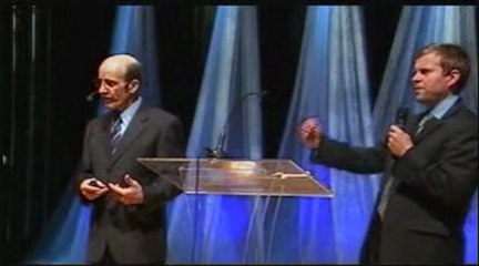 Doug Batchelor, nejbohatší poustevník