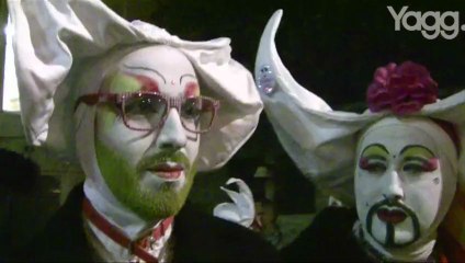 Face à Civitas, des partisan-e-s de l'égalité des droits ont chanté devant l'Assemblée