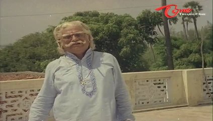 Allu Ramalingaiah Enjoys Hearing Romantic Stories