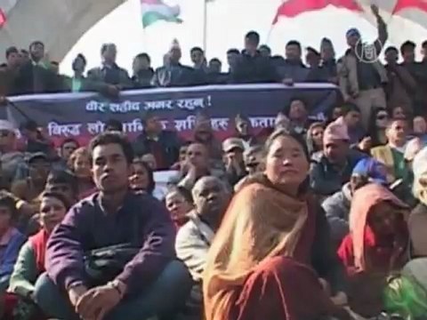 Тысячи протестуют против маоистов Непала