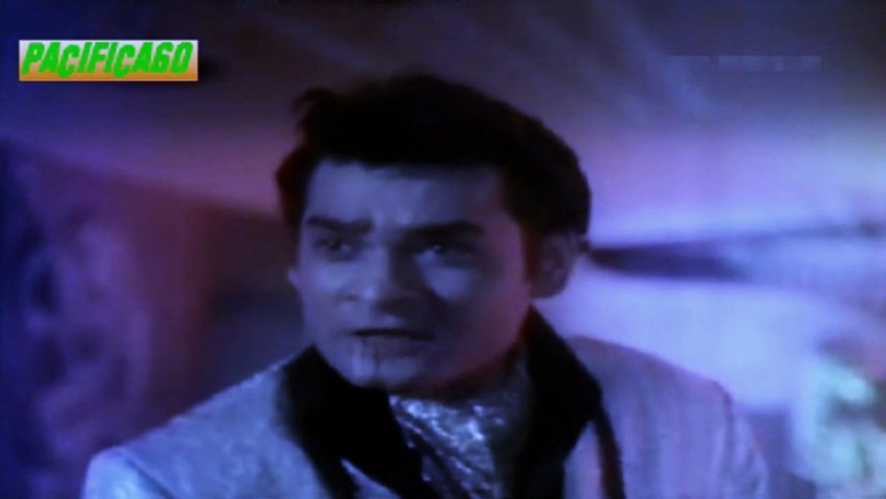 Tu Auro Ki Kyon Ho Gayi : Kishore Kumar : Ek Baar Muskura Do